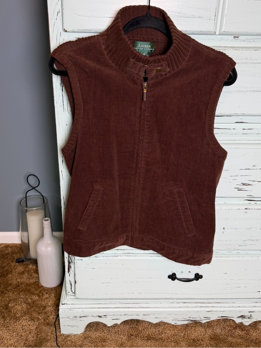 Ralph Lauren Women’s Brown Corduroy Zip Vest. Women’s size medium. 100% cotton.